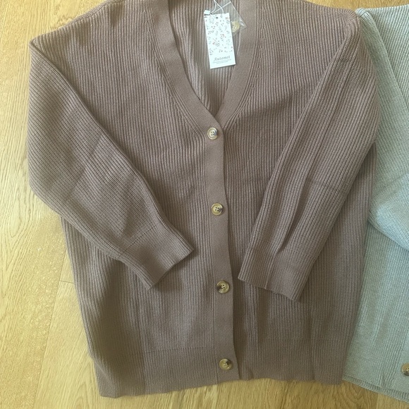 *NWT* Two Oversized Amazon Cardigans - Picture 3 of 4